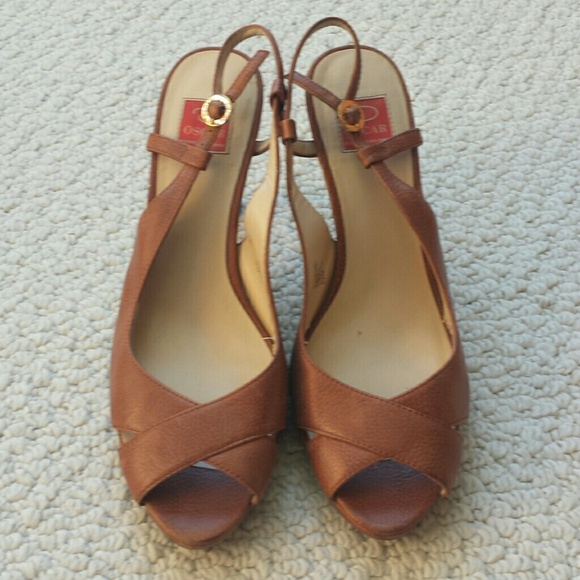 Oscar by Oscar de la Renta slingbacks