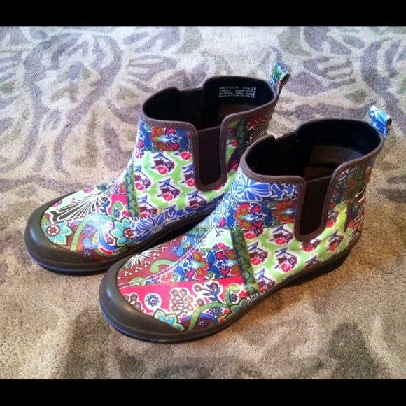 DANSKO rain boots 👍