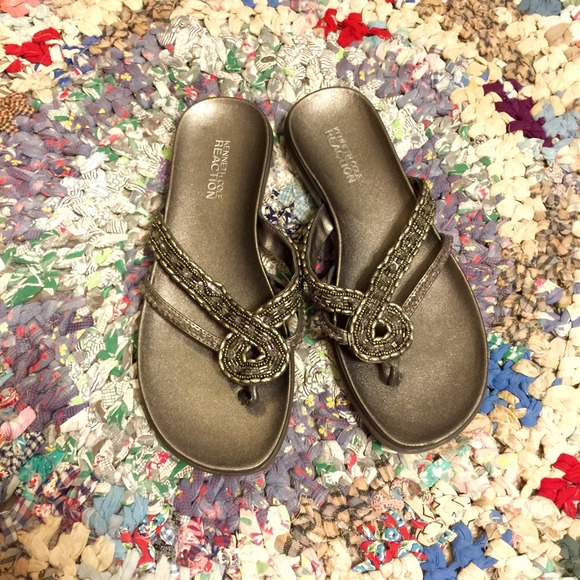 Kenneth Cole Reaction Glam Life sandals
