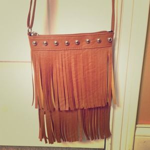 Fringed Purse!
