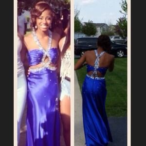 Selling prom dress was a 4 altered to a size 2