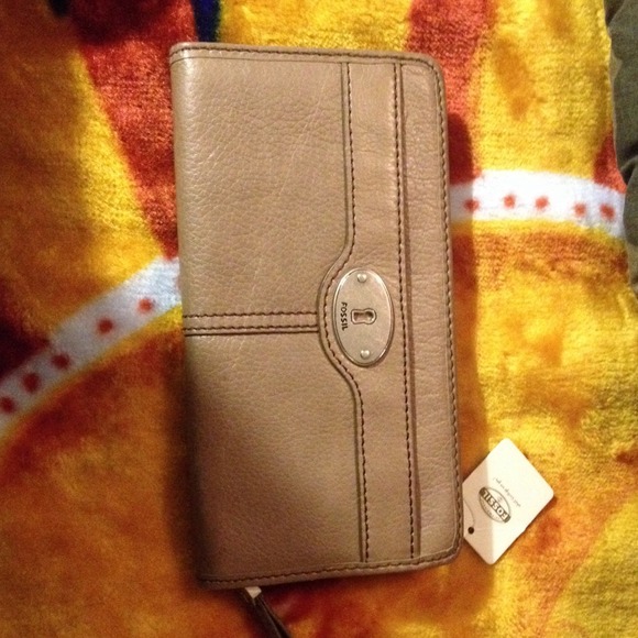 Fossil wallet