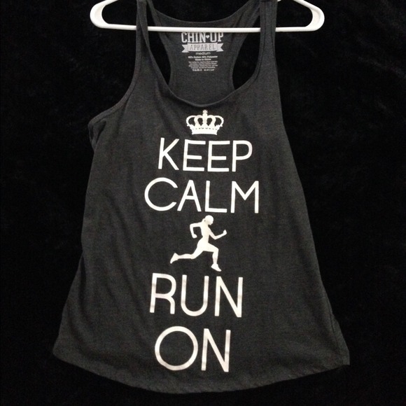 💥SOLD💥 in bundle🎉 Gray Chin Up tank top!