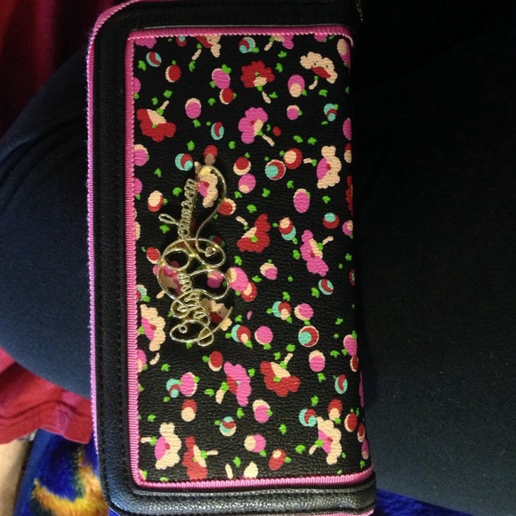 Betsy Johnson wallet