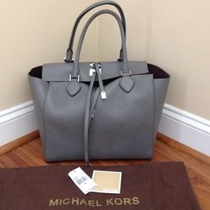 Authentic Michael Kors Collecton Miranda Tote