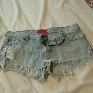 Light wash distresed shorts