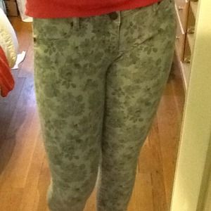 Grey floral jeans perfect condition
