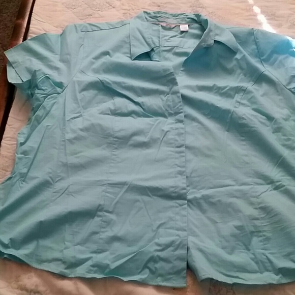 Reduced Top - Picture 3 of 3