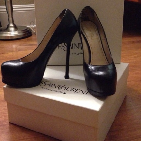 AUTHENTIC YSL TRIBTOO PUMPS - Picture 2 of 3