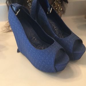 Blue wedge heels