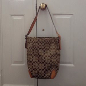Coach Classic Logo Bucket Hobo Bag