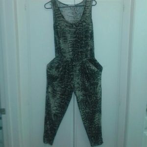 Romper/Jumpsuit