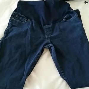 Maternity jeans, size 6