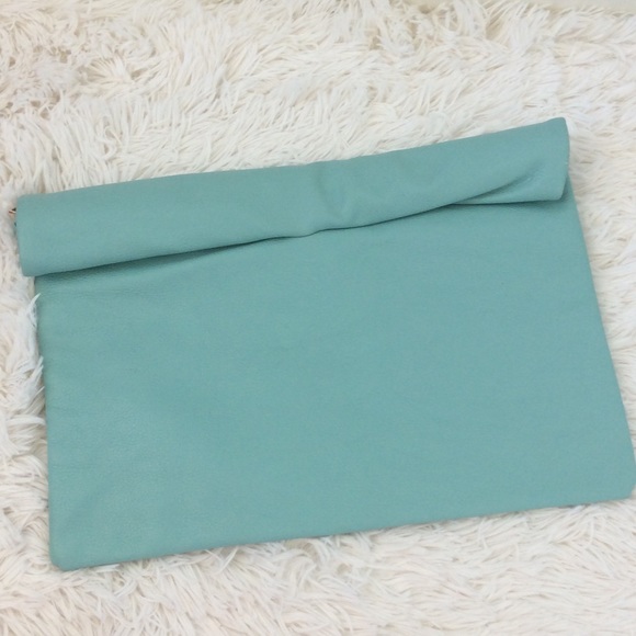🎀Rollover Mint Green Clutch Purse🎀 - Picture 2 of 4