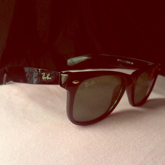 🎈BUNDLE🎈RayBan Sunglasses & Jean Jacket