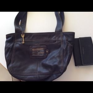 Bundle fossil purse and wallet