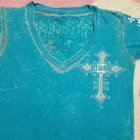 V-cut shirt