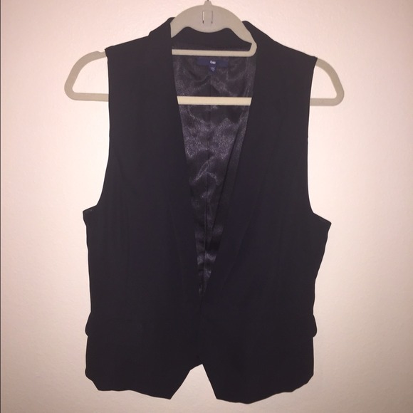 Gap black dressy vest size M