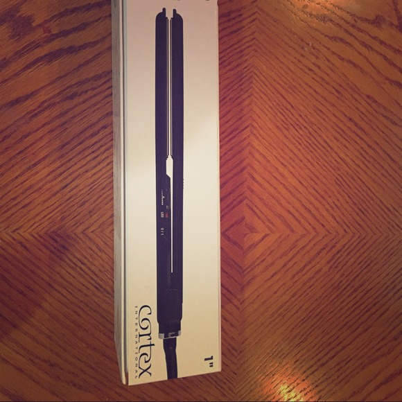 Cortex international titanium straightener