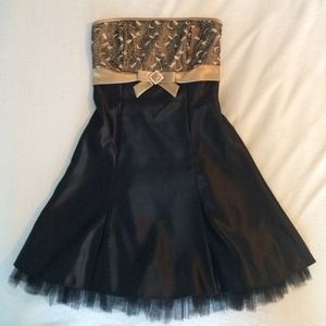 Jessica McClintock strapless Formal Dress