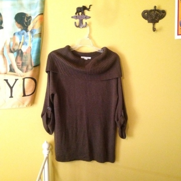 Kenneth Cole sweater