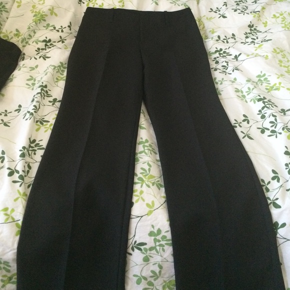 Black suit - Picture 3 of 4