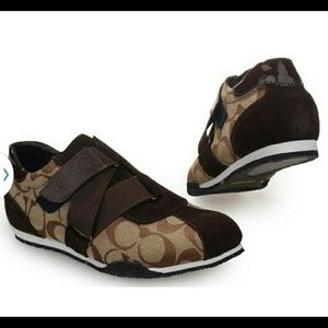 HOST PICK! COLLEGIATE CHIC PARTY! @floridafashio1.