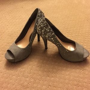 Jessica Simpson Grey Suede Peep Toe Heels