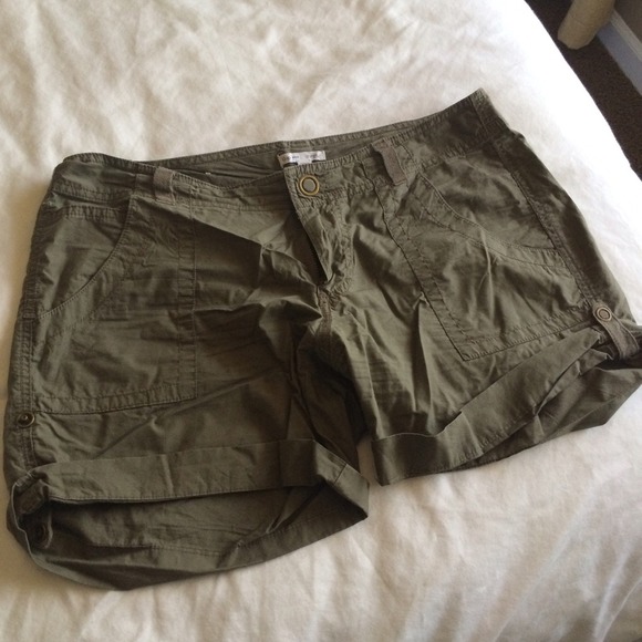 **SOLD//BUNDLED** GAP Surplus Shorts