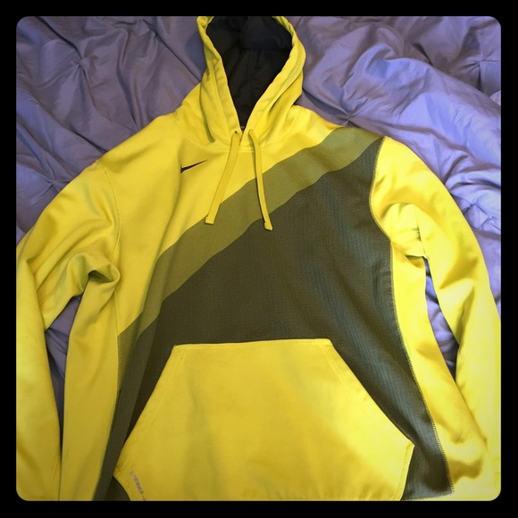 Therma-Fit Nike Sweatshirt