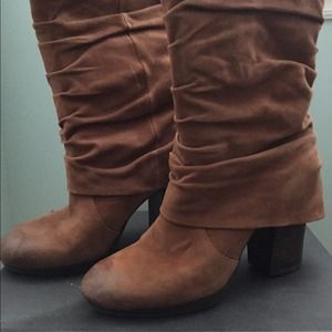Vince Camuto Cassandra Boot-size 10