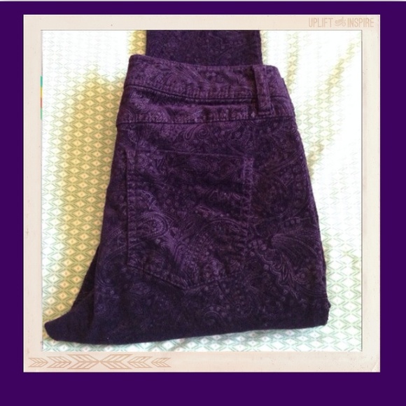 🎉SALE🎉Deep Purple Paisley Skinny Corduroys
