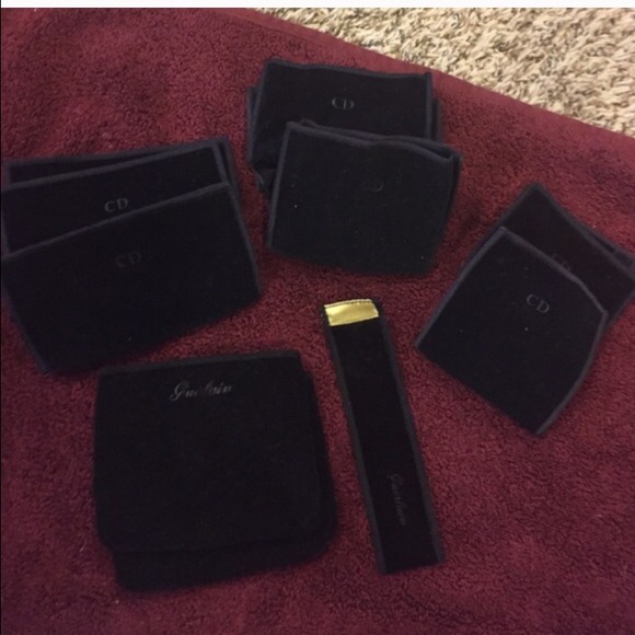 3 guerlain velvet sleeves