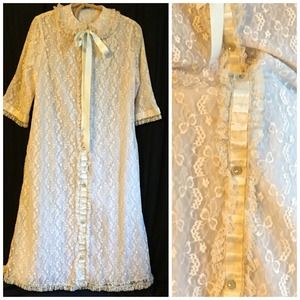 Vintage Lacy Robe 60's