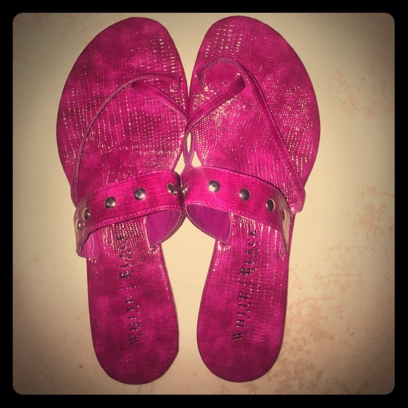 Gorgeous NWOT White House Black Market Sandals