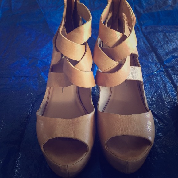 Dolce Vita Wedges (reserved)