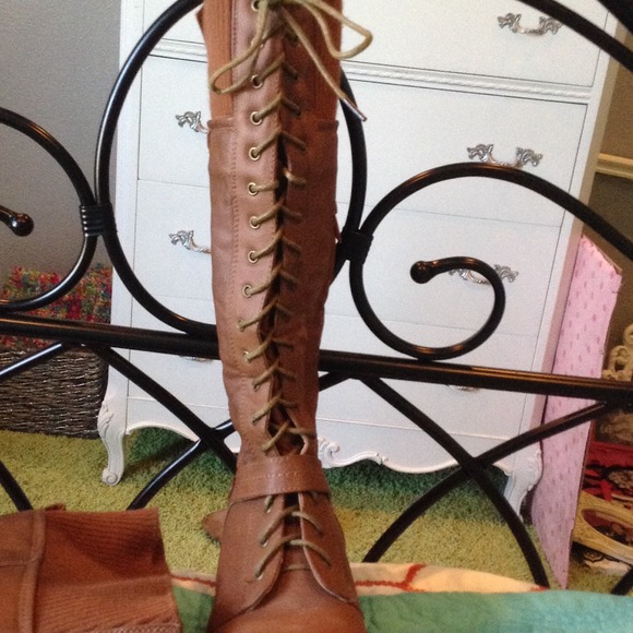 Combat boots - Picture 2 of 4