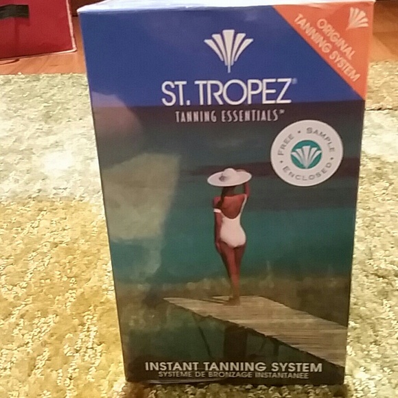 St. Tropez instant tanning system