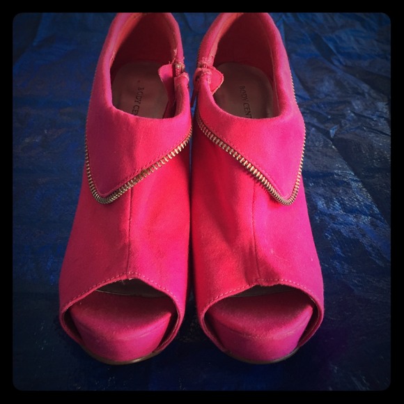 Hot pink Heels