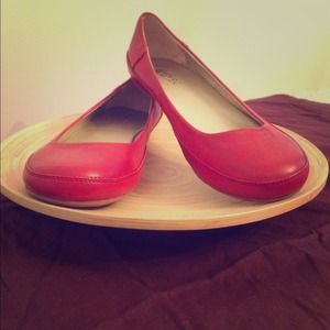 Kenneth Cole Flats