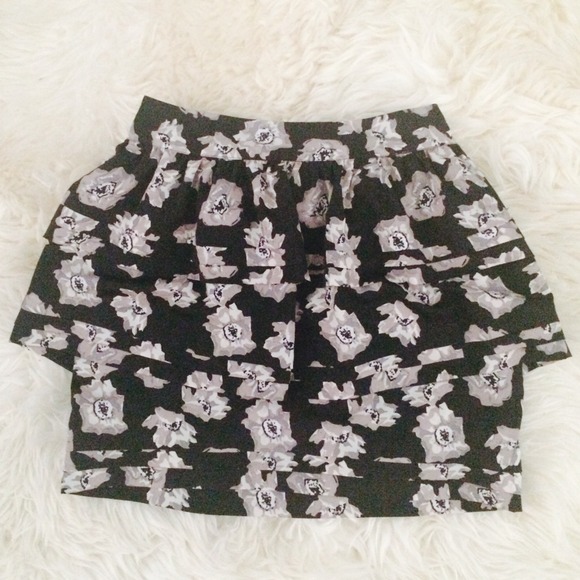 Kimchi Blue Tiered Pleat Skirt - Picture 2 of 4