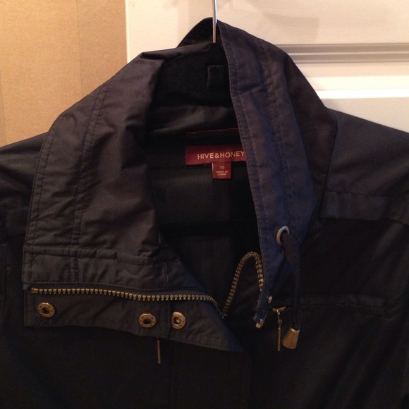 Hive & Honey Jackets & Coats - Hive & Honey anorak jacket Hive & Honey Jackets & Coats - Hive & Honey anorak jacket