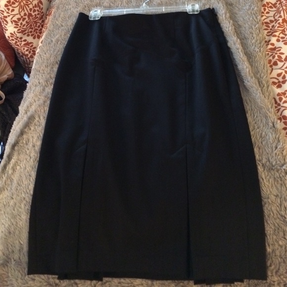(Sold in Bundle) VS Black Pencil Skirt - Picture 3 of 3