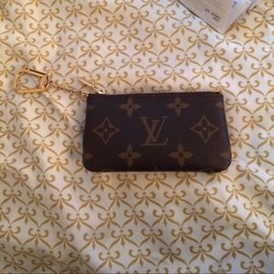 Louis Vuitton monogram cles