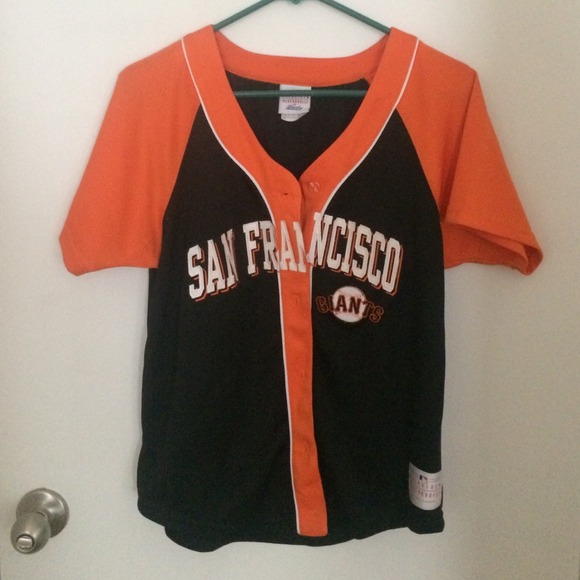 San Francisco Giants shirt
