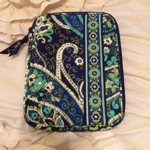 On hold for @arielsaschet