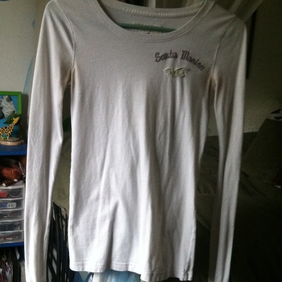 Long sleeve Hollister top