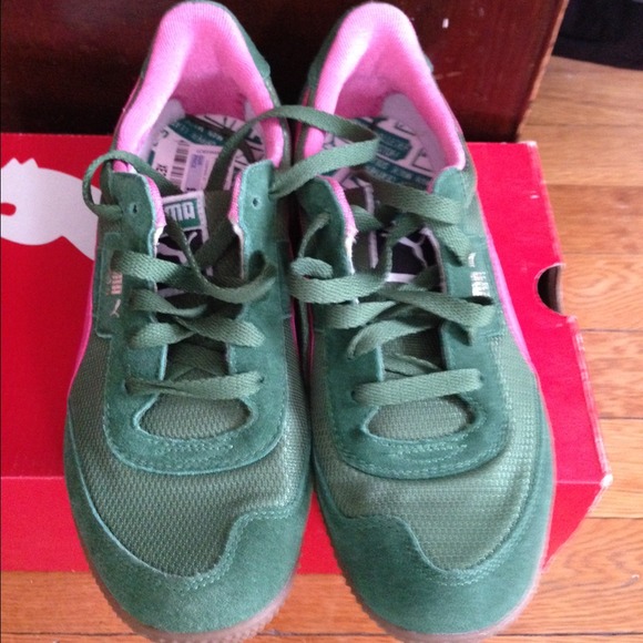 Puma Sneakers