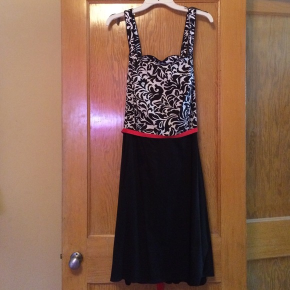 Black and white dress