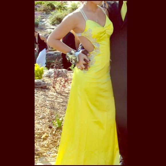 yellow prom dress